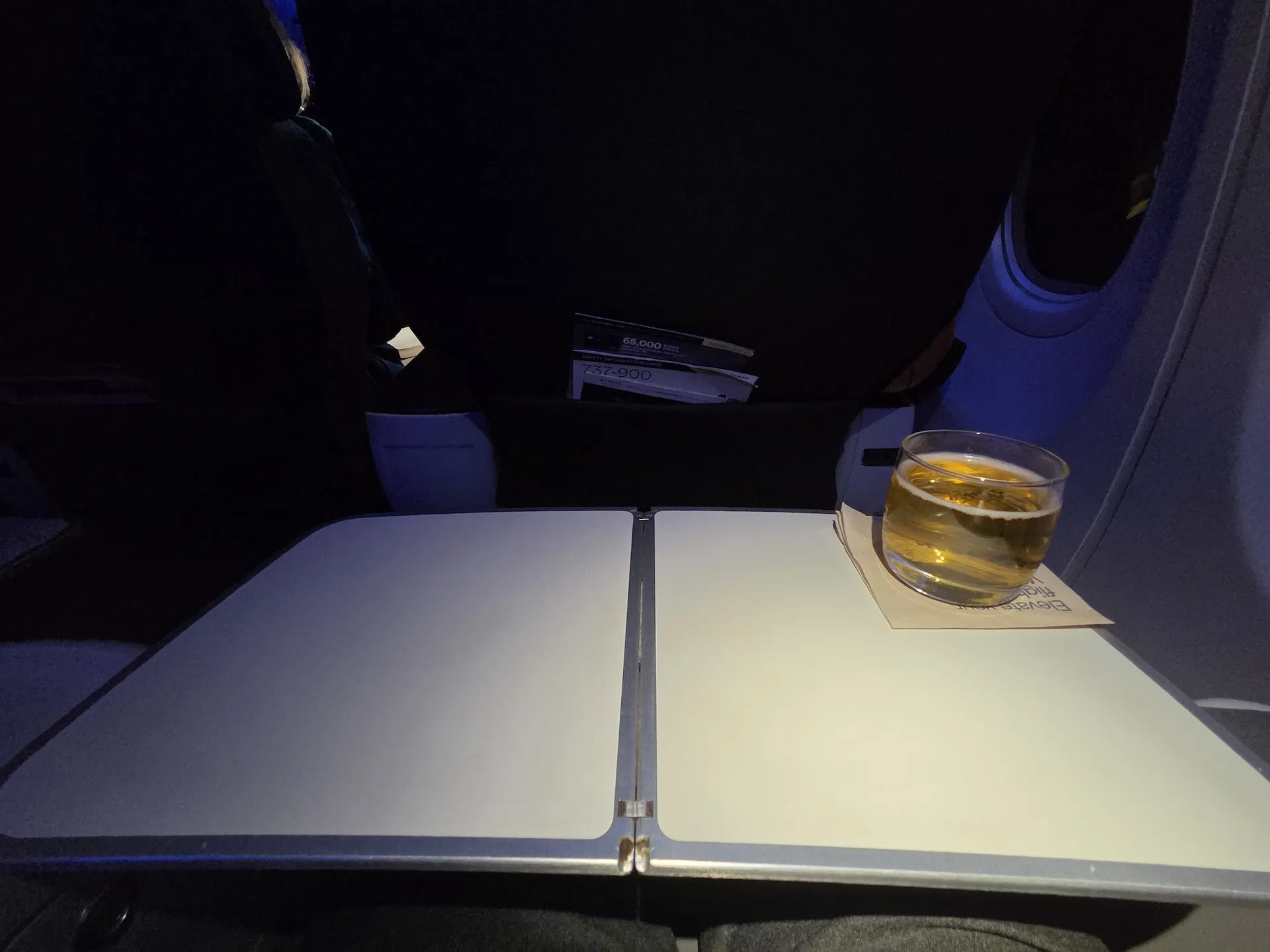 알래스카항공 AS534 샌프란시스코-오스틴 B737 국내선 퍼스트 좌석