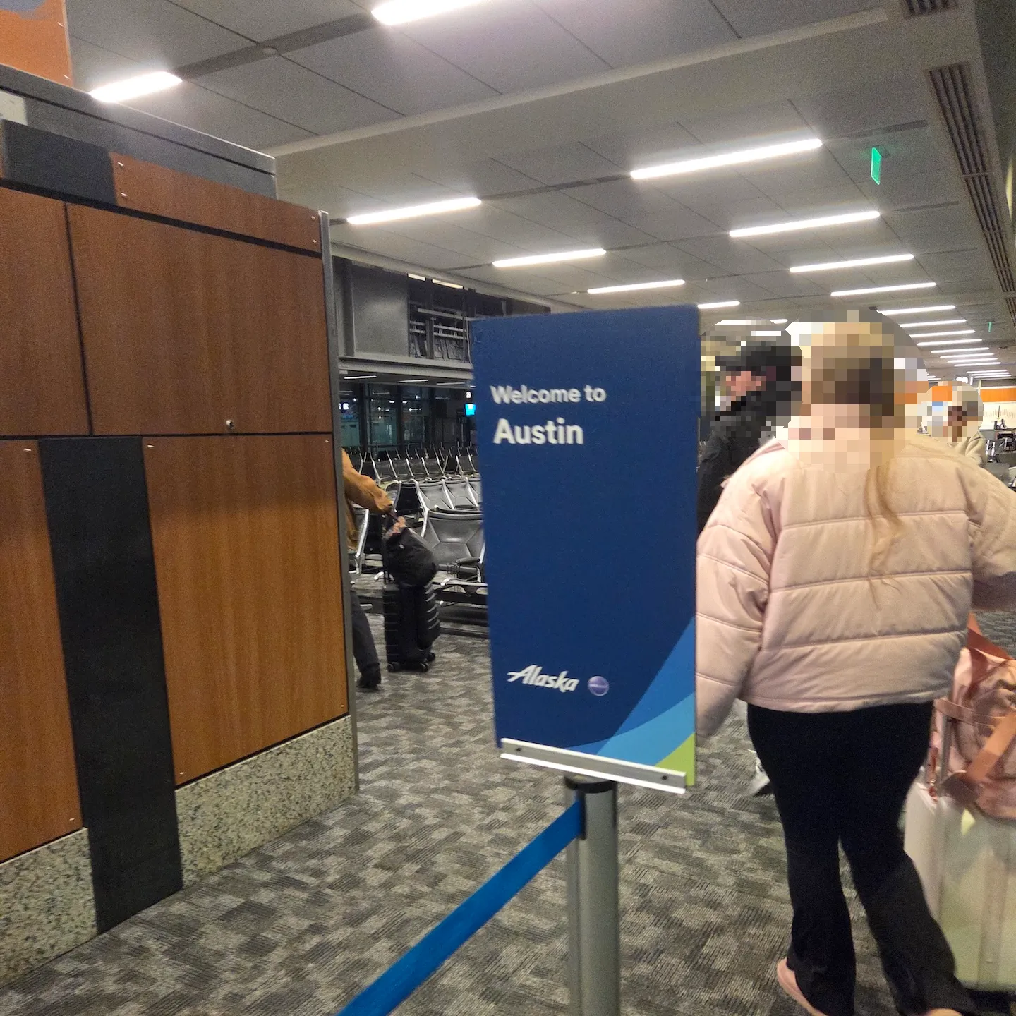 AS534편에서 바라본 오스틴 다운타운과 오스틴 버그스트롬 국제공항
