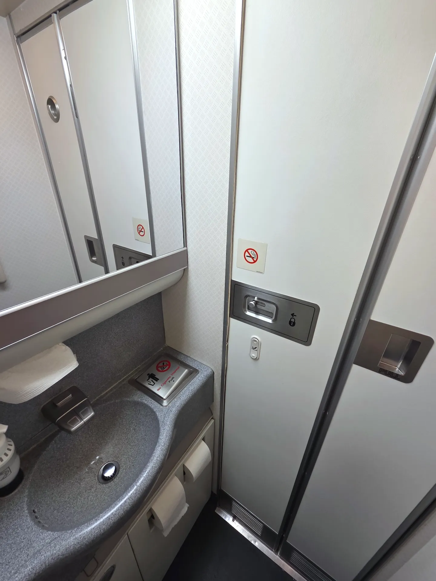 American Airlines B777-200ER Economy Class Lavatory Interior