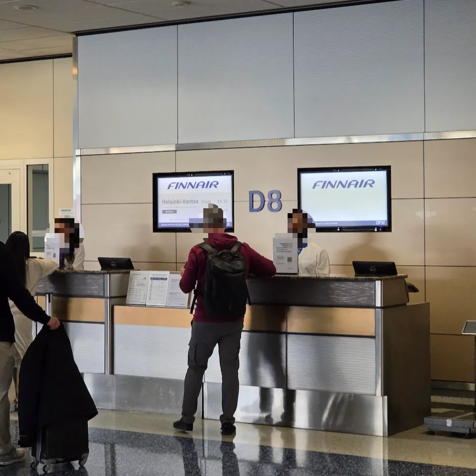 댈러스 포트워스 공항 D터미널 게이트 D8