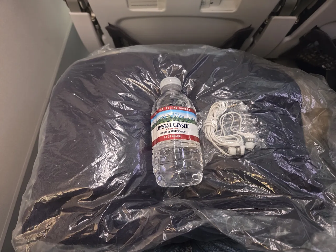 핀에어 A350-900 이코노미 컴포트 좌석 장거리 어매니티