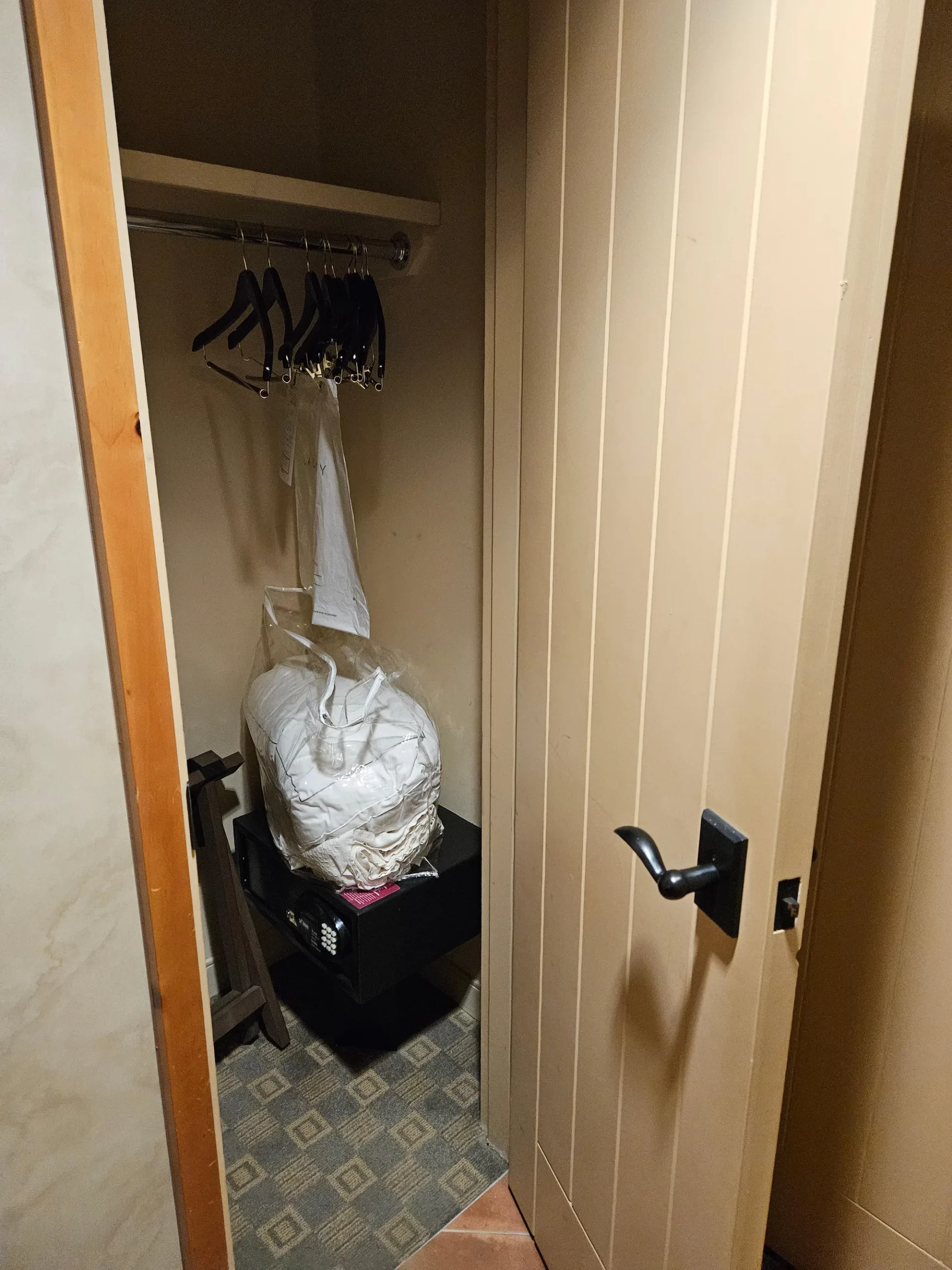 힐튼 산타페 버팔로 썬더 객실 입구