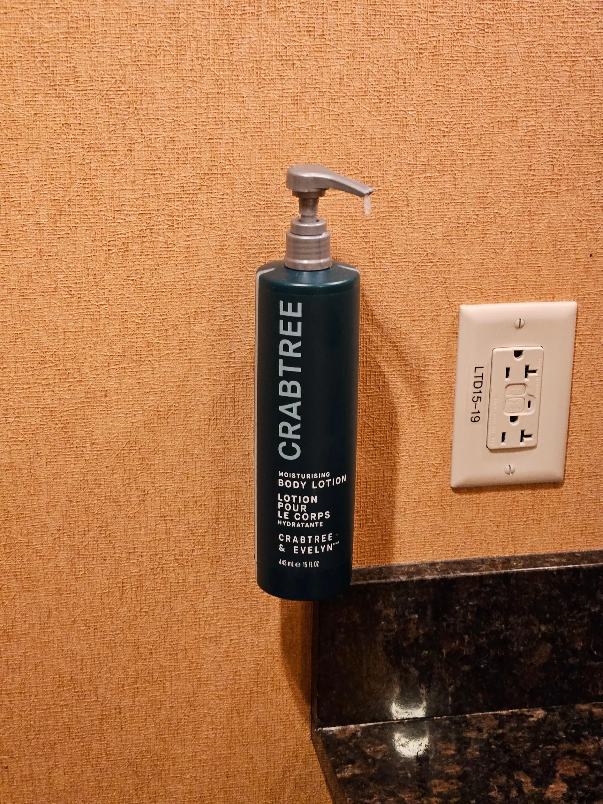 힐튼 산타페 버팔로 썬더 Crabtree 어매니티