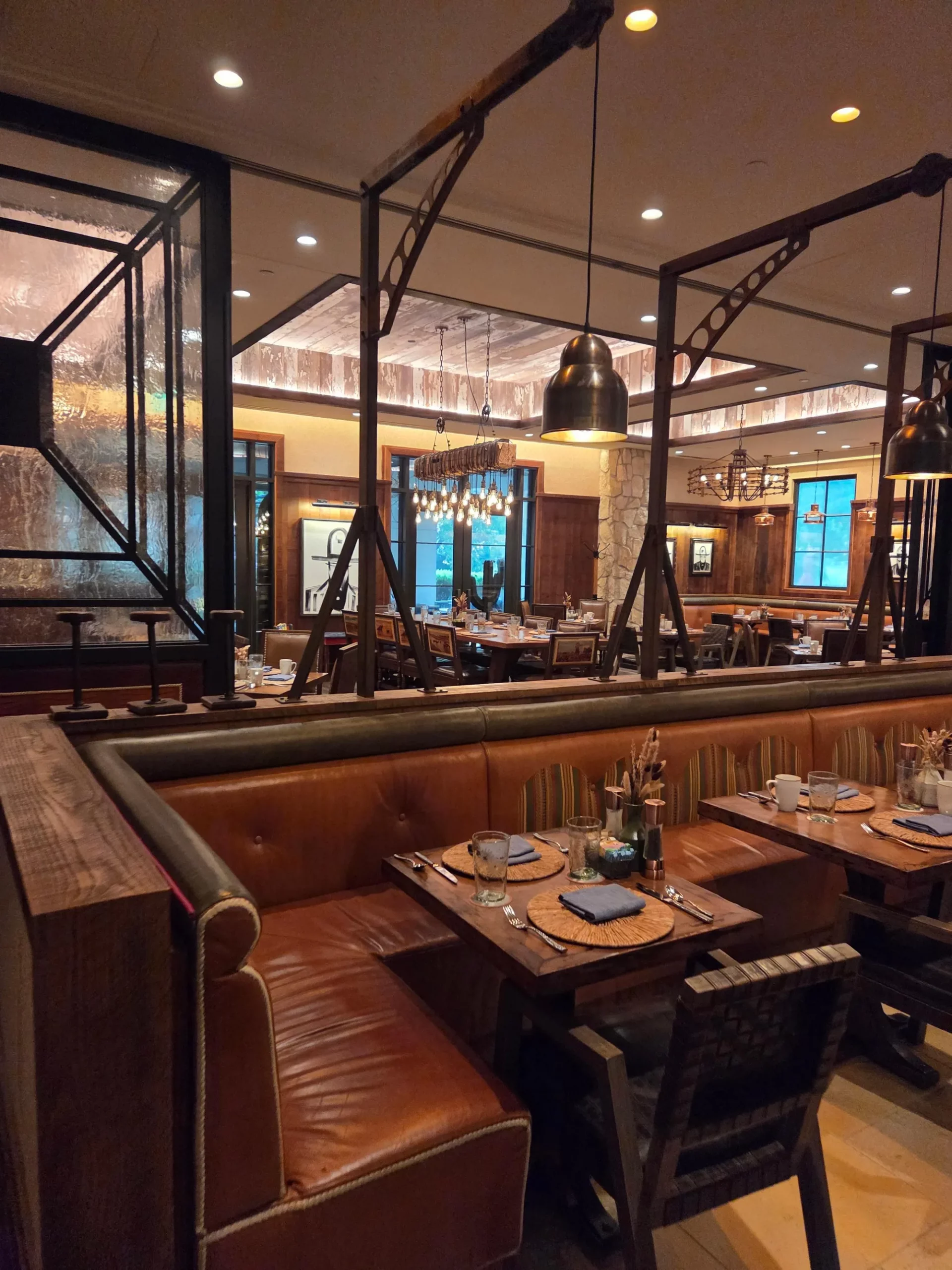 호텔 드로버 오토그래프 컬렉션 97 WEST Kitchen & Bar 내부 2