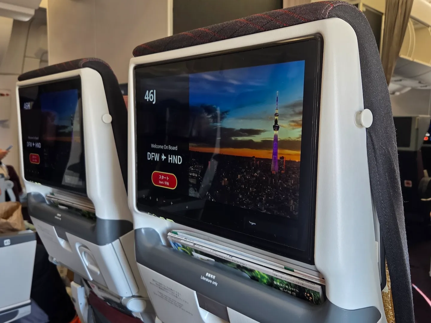 일본항공 A350-1000 이코노미 클래스 13인치 4K 기내 엔터테인먼트 모니터