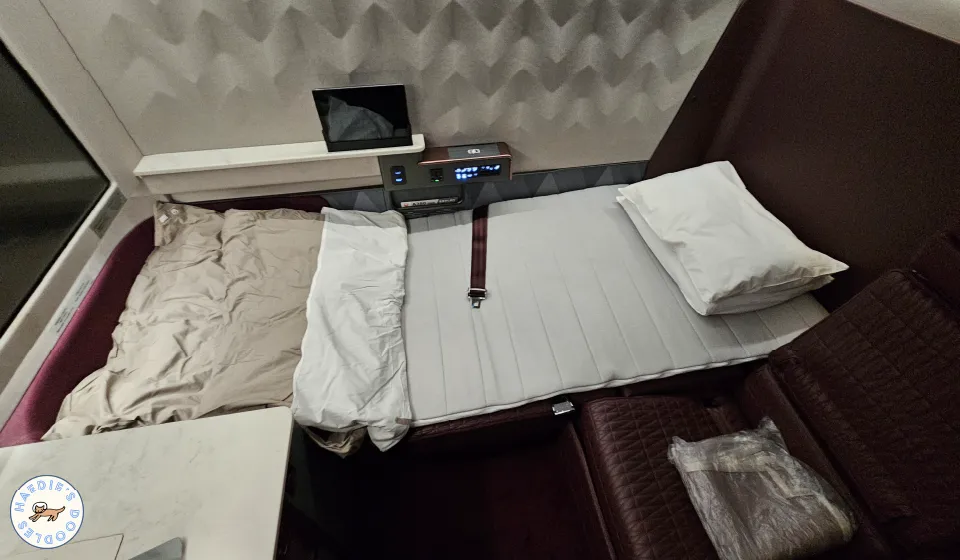 JAL A350-1000 First Class Suite Ottoman and Monitor