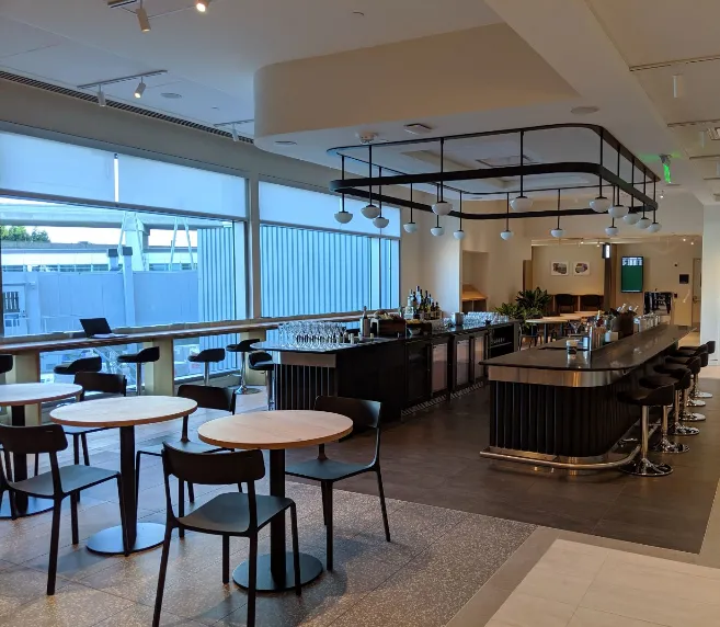 샌프란시스코 공항 British Airways Lounge, image courtesy of oneworld