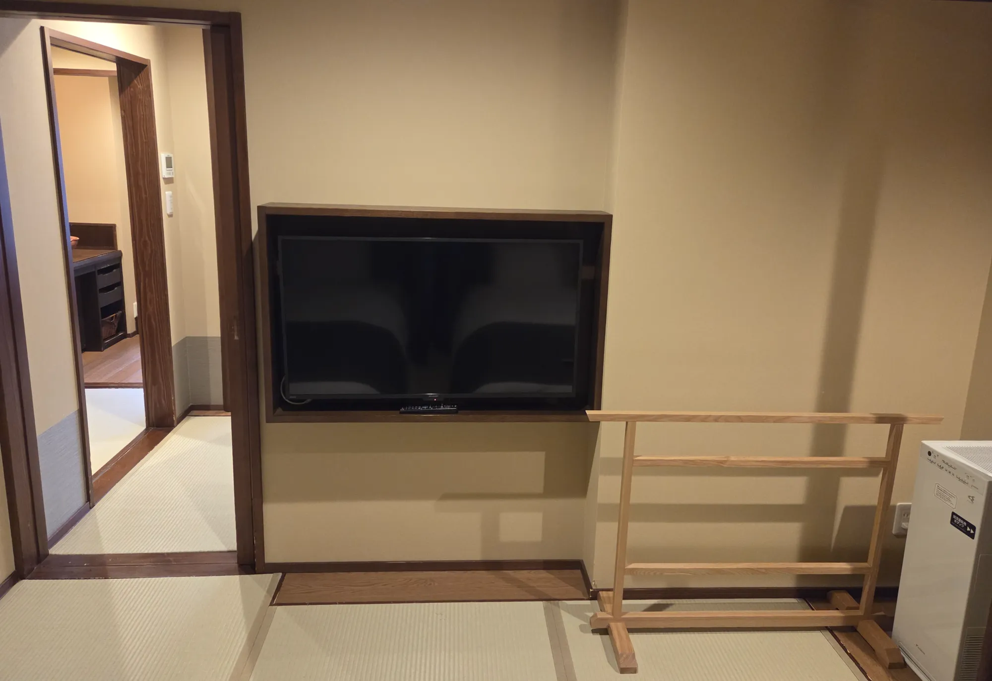 Jozankei Yuraku Soan Deluxe Twin Room Bedroom Area