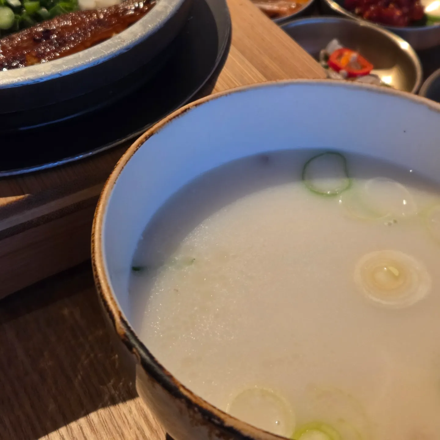 JW 메리어트 제주 리조트 & 스파 아일랜드 키친 조식 장어 솥밥과 곰탕