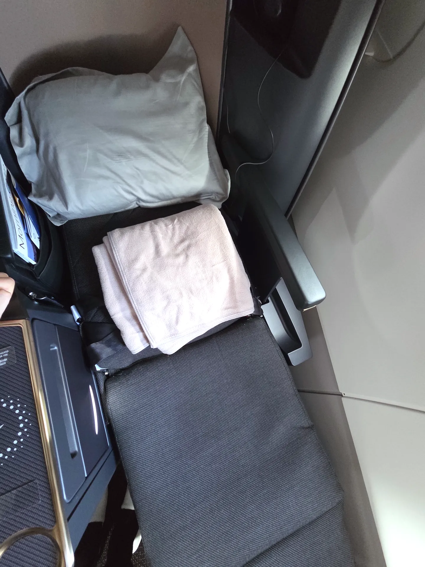 대한항공 A321NEO 프레스티지 슬리퍼 2.0 좌석 침대로 펼쳤을 때 전면