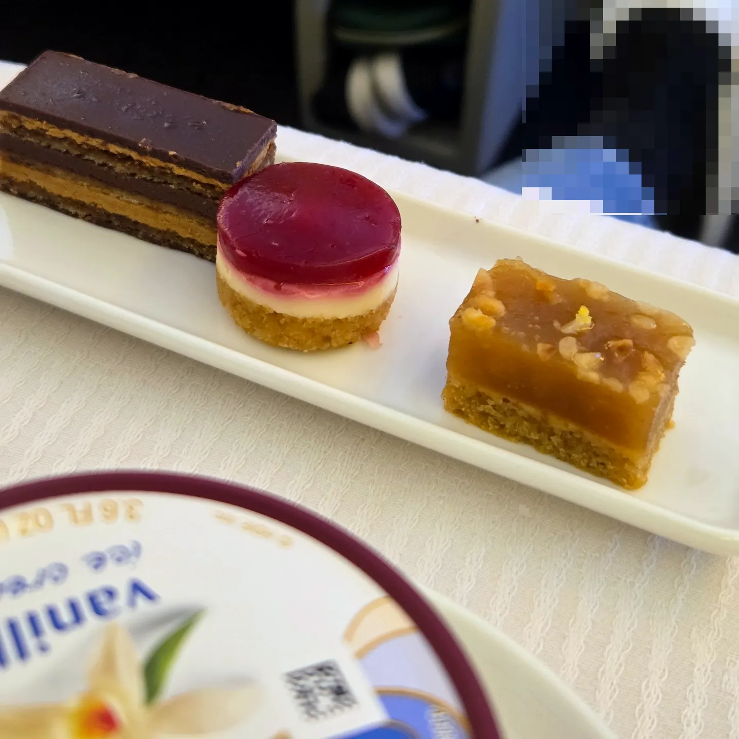 Korean Air KE38 Prestige Class First Meal Food & Beverage from Chicago O'Hare to Incheon