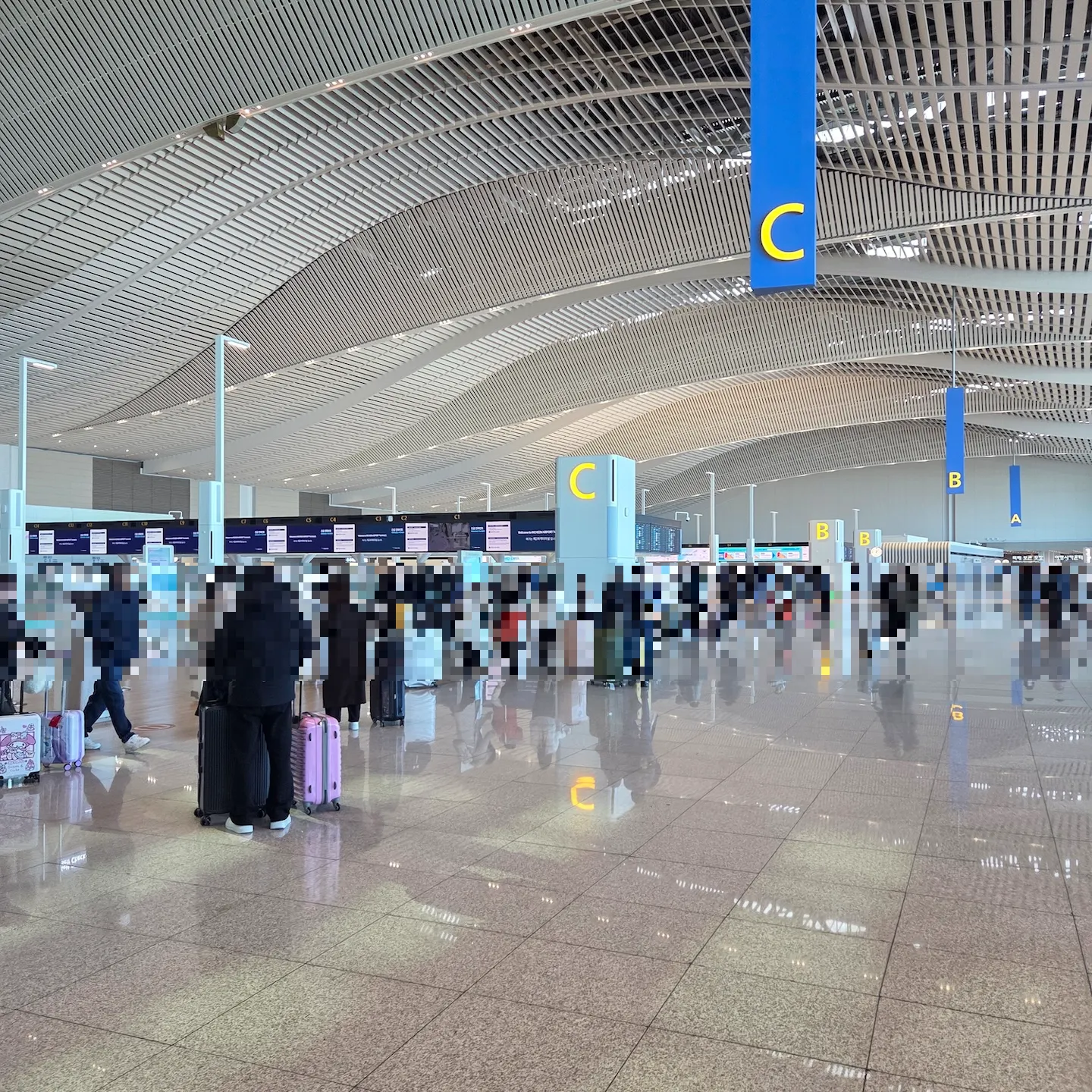 인천공항 제2여객터미널 대한항공 프리미엄 체크인 카운터로 가는 길