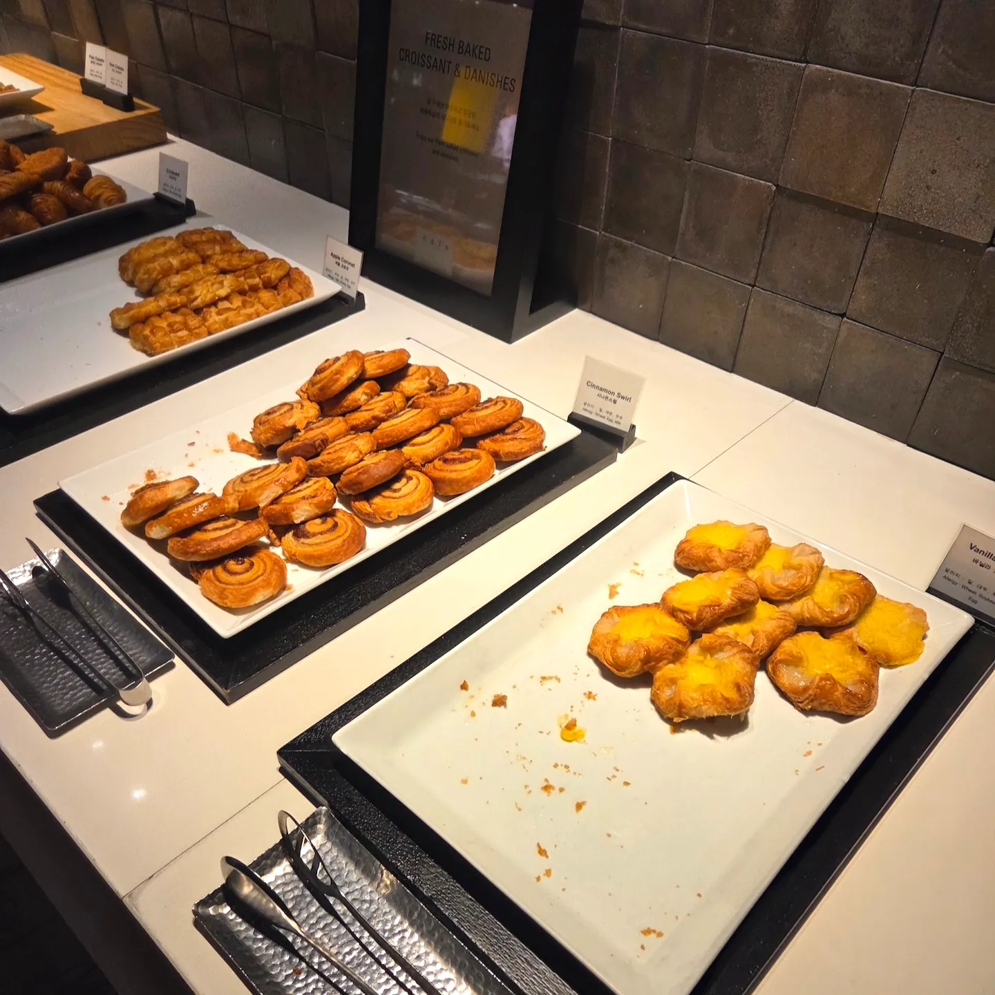 Breakfast buffet food at Shilla Stay Seodaemun