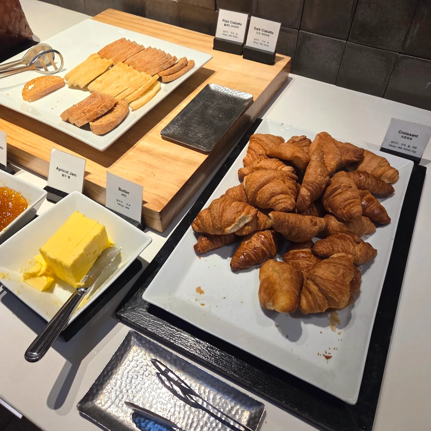 Breakfast buffet food at Shilla Stay Seodaemun